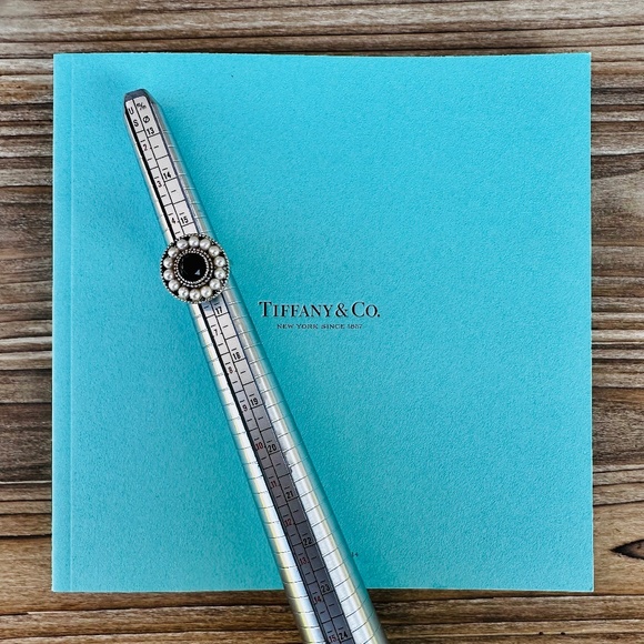 Tiffany & Co Ziegfeld Onyx and Pearl Ring, sz 5.5 - Picture 8 of 9